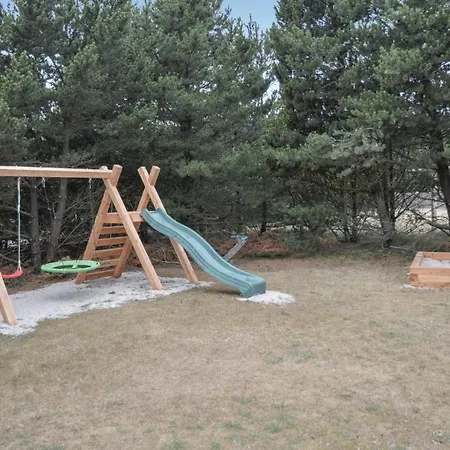 Five-bedroom Holiday In בית נופש *