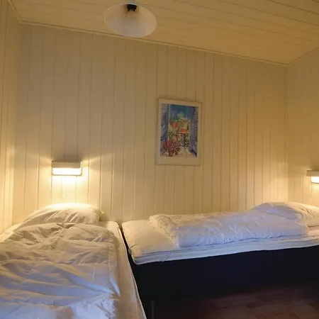 Five-bedroom Holiday In בית נופש *