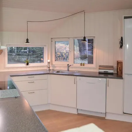 Five-bedroom Holiday In בית נופש *