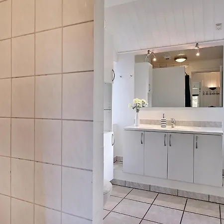 בית נופש Five-bedroom Holiday In בלבאנד